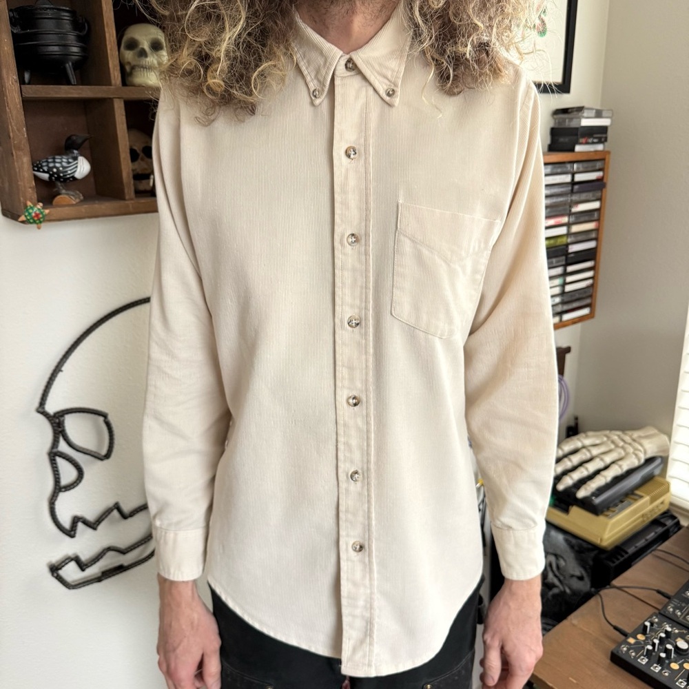 ๐ SOLD ๐ Vintage 80s Eddie Bauer Pinwale Corduroy Long Sleeve Button Down ~ S - Picture 3 of 9